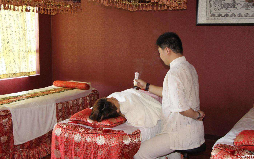 艾灸后濕氣從身體哪些位置排出 去濕氣艾灸哪個(gè)部位最好 艾灸后濕氣從身體哪些位置排出 去濕氣艾灸哪個(gè)部位最好