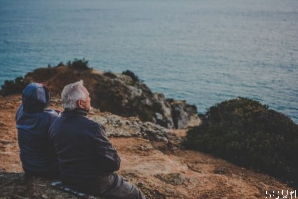 離婚時(shí)女方應(yīng)爭取什么 女人最狠的離婚策略 離婚時(shí)女方應(yīng)爭取什么 女人最狠的離婚策略