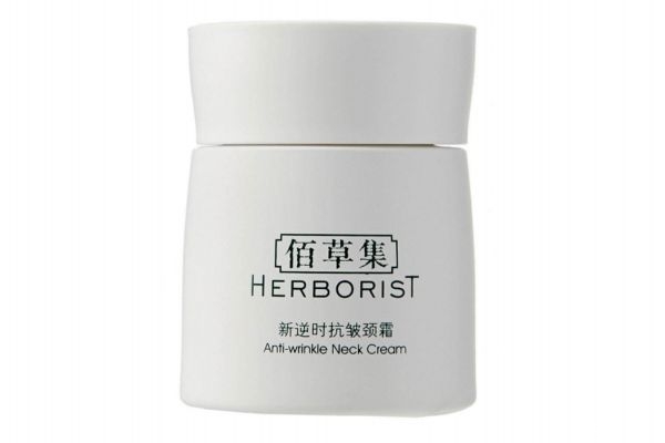 頸霜早晚都要用嗎 用頸霜時需要注意什么 頸霜早晚都要用嗎 用頸霜時需要注意什么