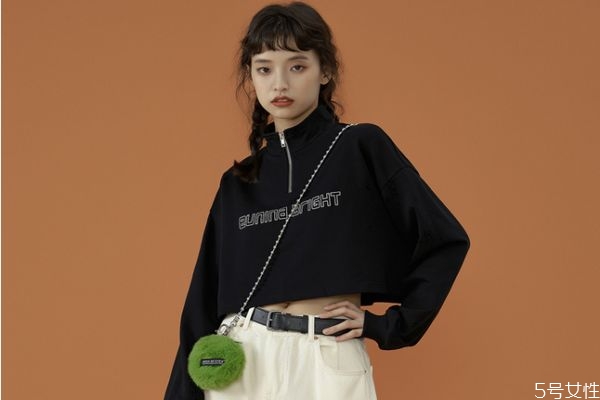 黑色衣服掉浮毛身上都是怎么辦 黑色衣服發(fā)白怎么恢復 黑色衣服掉浮毛身上都是怎么辦 黑色衣服發(fā)白怎么恢復