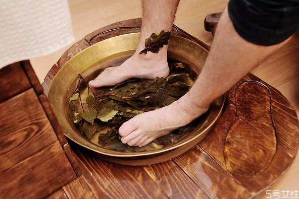 腳癢怎么辦 腳癢怎么判斷是不是腳氣 腳癢怎么辦 腳癢怎么判斷是不是腳氣