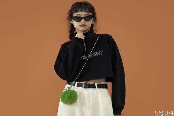 黑色衣服掉浮毛身上都是怎么辦 黑色衣服發(fā)白怎么恢復 黑色衣服掉浮毛身上都是怎么辦 黑色衣服發(fā)白怎么恢復