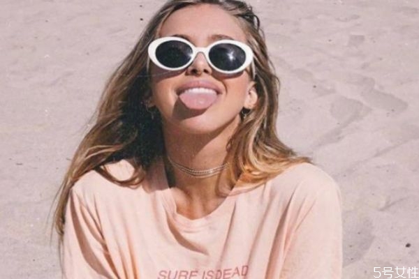 短袖為什么會發(fā)霉 短袖為什么會起球 短袖為什么會發(fā)霉 短袖為什么會起球