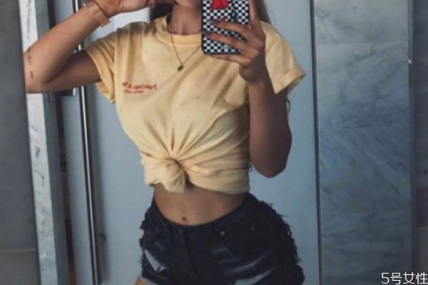 印花t恤應(yīng)該怎么洗 印花t恤洗滌注意事項 印花t恤應(yīng)該怎么洗 印花t恤洗滌注意事項