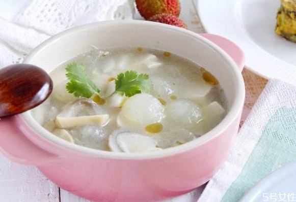 冬瓜豆腐湯能減肥嗎 冬瓜豆腐湯的功效 冬瓜豆腐湯能減肥嗎 冬瓜豆腐湯的功效