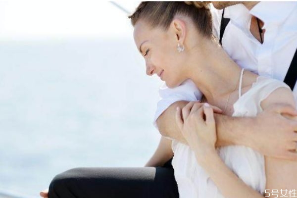 夫妻長(zhǎng)期冷戰(zhàn)怎么解決 夫妻長(zhǎng)期冷戰(zhàn)會(huì)怎么樣 夫妻長(zhǎng)期冷戰(zhàn)怎么解決 夫妻長(zhǎng)期冷戰(zhàn)會(huì)怎么樣