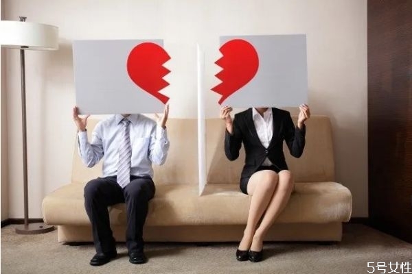 女人經(jīng)常提離婚是出軌了嗎 女人經(jīng)常說離婚正常嗎 女人經(jīng)常提離婚是出軌了嗎 女人經(jīng)常說離婚正常嗎
