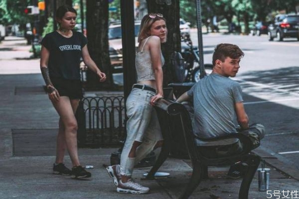 女人說冷靜意味著什么 女人冷靜期的弱點(diǎn) 女人說冷靜意味著什么 女人冷靜期的弱點(diǎn)