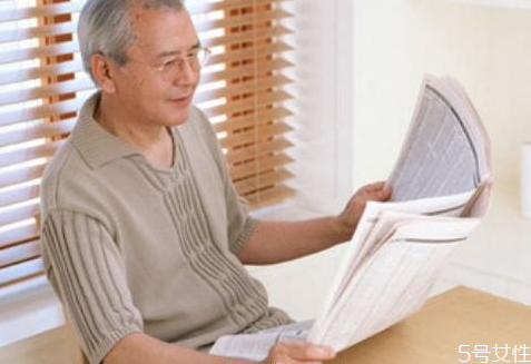 老人吃什么可以保護(hù)視力 老人如何保護(hù)眼睛 老人吃什么可以保護(hù)視力 老人如何保護(hù)眼睛