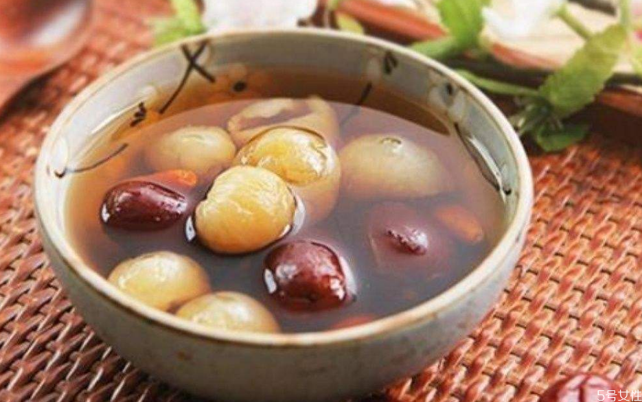 催月經(jīng)吃什么來(lái)的最快 紅棗桂圓催月經(jīng)嗎 催月經(jīng)吃什么來(lái)的最快 紅棗桂圓催月經(jīng)嗎