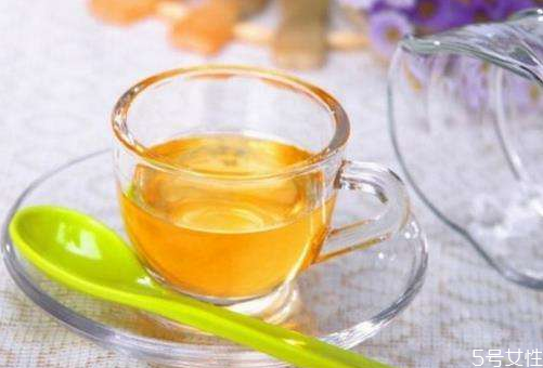 宮寒可以喝蜂蜜嗎 宮寒喝什么蜂蜜比較好 宮寒可以喝蜂蜜嗎 宮寒喝什么蜂蜜比較好