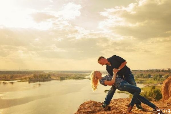 女人想分手會(huì)有哪些表現(xiàn) 女人分手想給你機(jī)會(huì)的表現(xiàn) 女人想分手會(huì)有哪些表現(xiàn) 女人分手想給你機(jī)會(huì)的表現(xiàn)