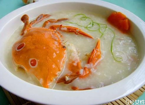 三眼蟹為什么有三個(gè)眼 三眼蟹死了還能吃嗎 三眼蟹為什么有三個(gè)眼 三眼蟹死了還能吃嗎