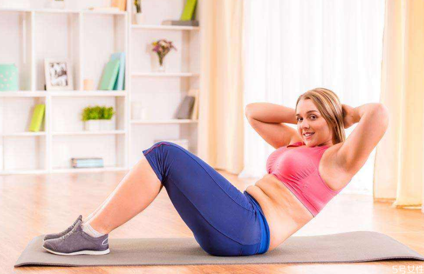 仰臥起坐對子宮好嗎 經(jīng)期可以做仰臥起坐嗎 仰臥起坐對子宮好嗎 經(jīng)期可以做仰臥起坐嗎