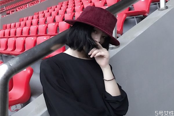 禮帽適合什么季節(jié)戴 禮帽適合搭配牛仔嗎 禮帽適合什么季節(jié)戴 禮帽適合搭配牛仔嗎