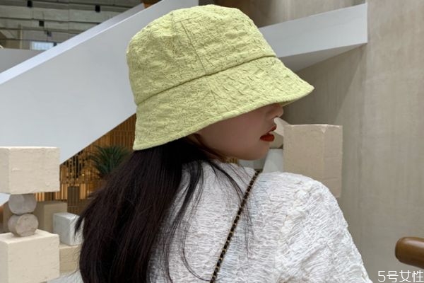 普通帽子防曬效果好嗎 專(zhuān)業(yè)防曬帽防曬效果更好