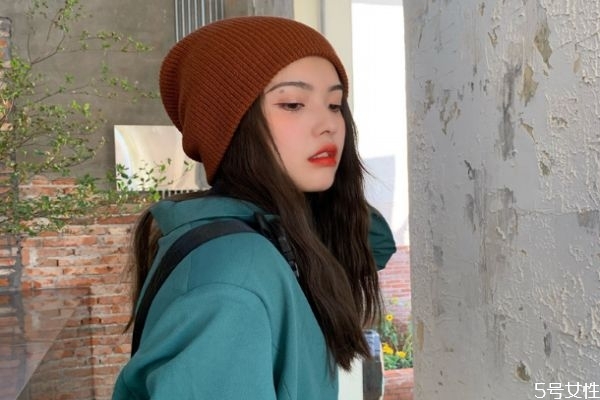 針織帽適合什么季節(jié) 針織帽常見(jiàn)的種類(lèi) 針織帽適合什么季節(jié) 針織帽常見(jiàn)的種類(lèi)