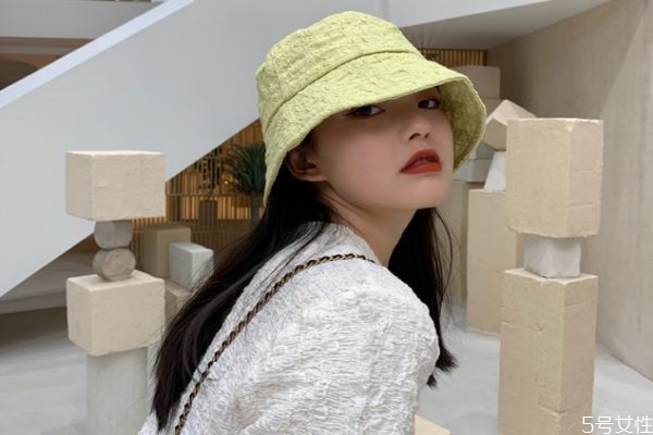 普通帽子防曬效果好嗎 專(zhuān)業(yè)防曬帽防曬效果更好