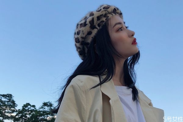 一直戴帽子有什么壞處 帽子長(zhǎng)期戴的危害 一直戴帽子有什么壞處 帽子長(zhǎng)期戴的危害