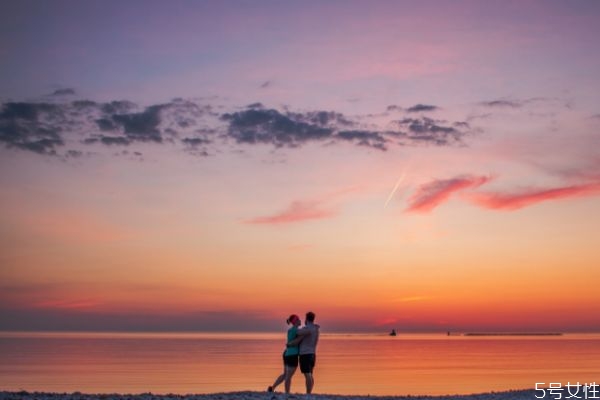 老公出軌如何放下心結(jié) 出軌如何挽回請求原諒 老公出軌如何放下心結(jié) 出軌如何挽回請求原諒