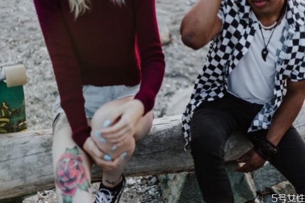 老公精神出軌同事怎么辦 老公提出離婚我要怎么做 老公精神出軌同事怎么辦 老公提出離婚我要怎么做