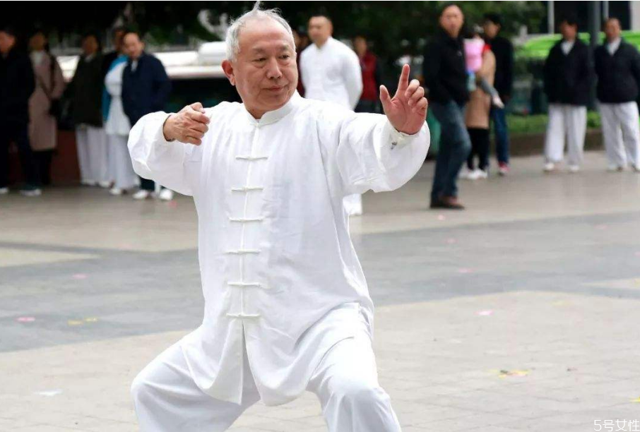 八段錦有哪些排病反應(yīng) 練八段錦禁忌 八段錦有哪些排病反應(yīng) 練八段錦禁忌