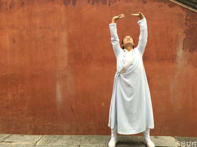 八段錦可以治痛風嗎 練八段錦為什么嗜睡 八段錦可以治痛風嗎 練八段錦為什么嗜睡