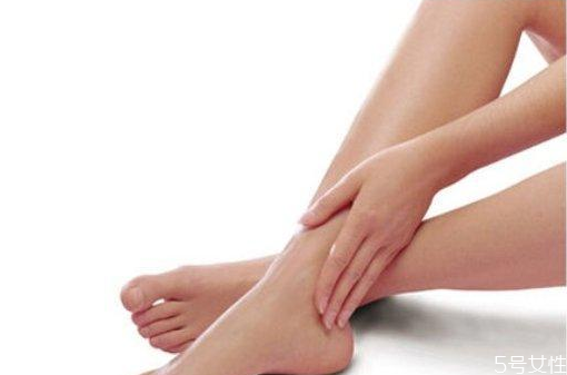 腿毛少怎么變多 腿毛少是什么原因 腿毛少怎么變多 腿毛少是什么原因