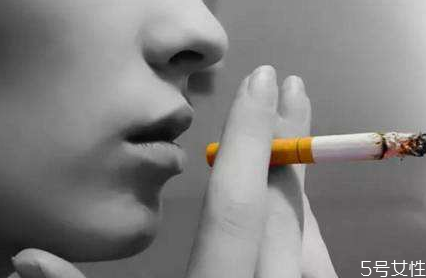 為什么抽煙會讓牙齒變黃 抽煙牙黃怎么變白 為什么抽煙會讓牙齒變黃 抽煙牙黃怎么變白