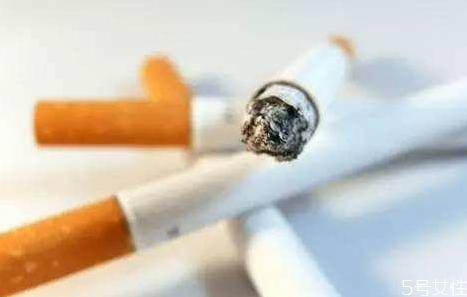 為什么抽煙會讓牙齒變黃 抽煙牙黃怎么變白 為什么抽煙會讓牙齒變黃 抽煙牙黃怎么變白