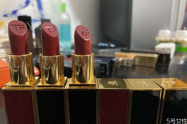 迪奧口紅和tf口紅哪個好用 tf口紅和香奈兒口紅比較 迪奧口紅和tf口紅哪個好用 tf口紅和香奈兒口紅比較