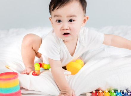 十個(gè)月寶寶可以吃米飯嗎 十個(gè)月寶寶吃什么輔食好 十個(gè)月寶寶可以吃米飯嗎 十個(gè)月寶寶吃什么輔食好