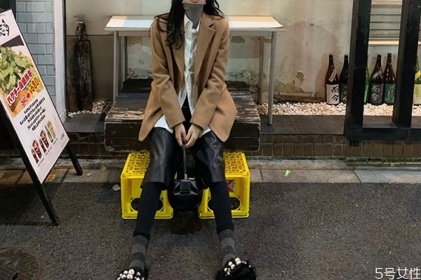 皮褲配什么鞋子好 皮褲搭配鞋子技巧 皮褲配什么鞋子好 皮褲搭配鞋子技巧