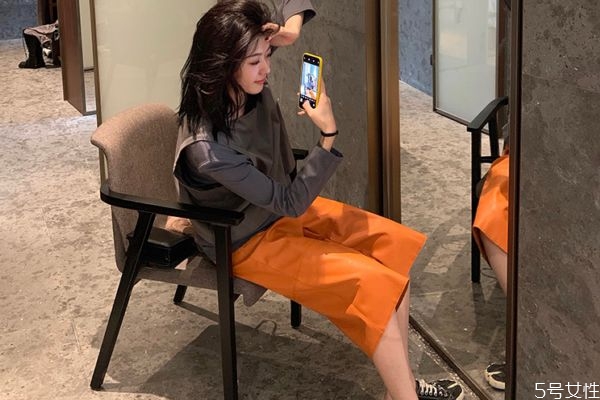 皮褲怎么弄平 皮褲掉皮出褶怎么辦 皮褲怎么弄平 皮褲掉皮出褶怎么辦