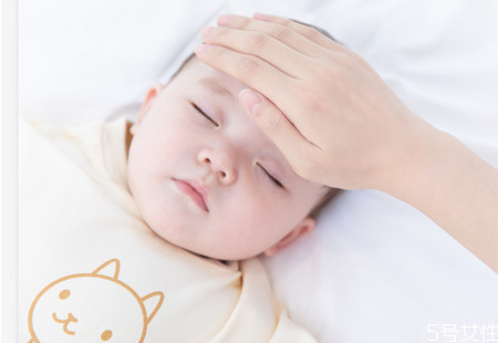 幼兒腹脹腹痛怎么辦 幼兒腹脹吃什么水果好 幼兒腹脹腹痛怎么辦 幼兒腹脹吃什么水果好