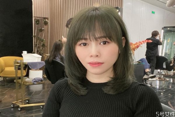 焗油好還是染發(fā)好 焗油對(duì)頭發(fā)有害嗎 焗油好還是染發(fā)好 焗油對(duì)頭發(fā)有害嗎