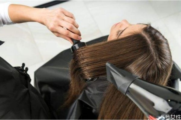 劉海三角區(qū)禿了怎么辦 頭頂劉海處禿了怎么補(bǔ)救 劉海三角區(qū)禿了怎么辦 頭頂劉海處禿了怎么補(bǔ)救