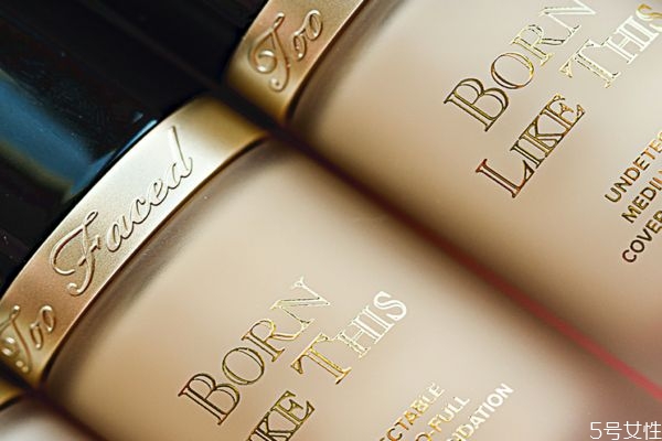 粉底液是bb霜嗎 買bb霜好還是粉底液好 粉底液是bb霜嗎 買bb霜好還是粉底液好