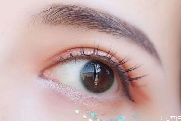 美瞳怎么用鑷子取下來(lái) 美瞳取下來(lái)要怎么處理 美瞳怎么用鑷子取下來(lái) 美瞳取下來(lái)要怎么處理