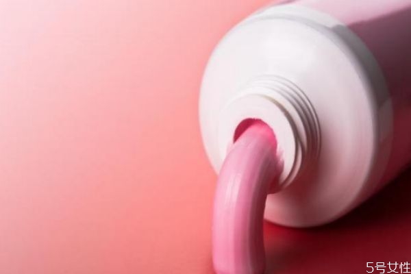 過期牙膏還能用來干嘛 沒開封的牙膏過期能刷牙嗎 過期牙膏還能用來干嘛 沒開封的牙膏過期能刷牙嗎