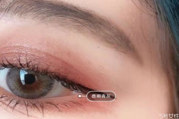 美瞳怎么用鑷子取下來(lái) 美瞳取下來(lái)要怎么處理 美瞳怎么用鑷子取下來(lái) 美瞳取下來(lái)要怎么處理