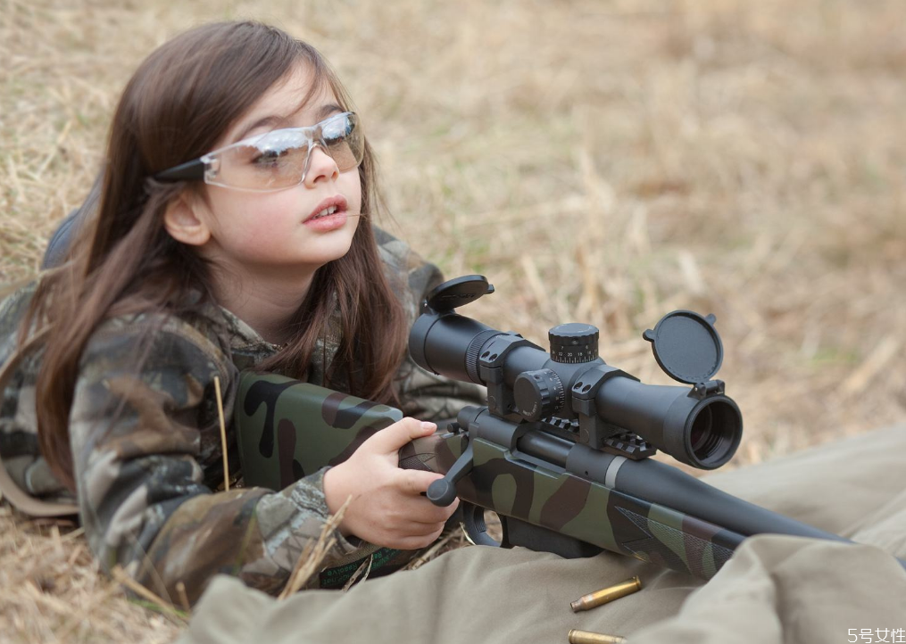 6歲前孩子聰明的表現(xiàn) 0-6歲幼兒養(yǎng)育關(guān)鍵要點是什么 6歲前孩子聰明的表現(xiàn) 0-6歲幼兒養(yǎng)育關(guān)鍵要點是什么