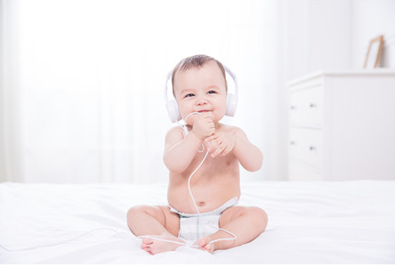 寶寶異物卡喉會發(fā)燒嗎 幼兒異物卡喉的急救方法 寶寶異物卡喉會發(fā)燒嗎 幼兒異物卡喉的急救方法