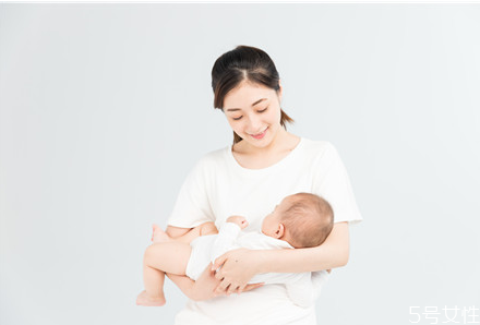 怎么正確清理寶寶鼻屎 經(jīng)常給寶寶挖鼻屎的壞處 怎么正確清理寶寶鼻屎 經(jīng)常給寶寶挖鼻屎的壞處