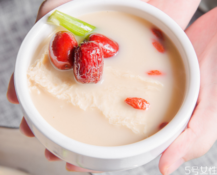 高壓鍋燉鵝多長(zhǎng)時(shí)間最好 高壓鍋燉鵝肉的做法 高壓鍋燉鵝多長(zhǎng)時(shí)間最好 高壓鍋燉鵝肉的做法