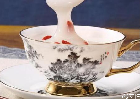 孕婦可以吃菱角粉嗎 孕婦吃菱角粉的好處 孕婦可以吃菱角粉嗎 孕婦吃菱角粉的好處