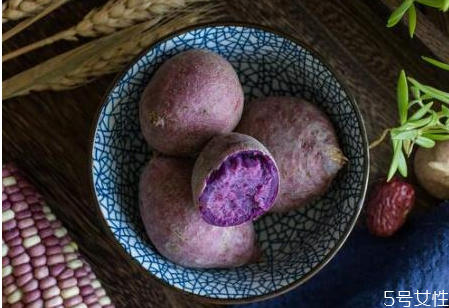 紫薯和玉米哪個更減肥 什么樣的人不適合吃紫薯 紫薯和玉米哪個更減肥 什么樣的人不適合吃紫薯