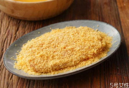 面包糠怎么裹才不會(huì)掉 面包糠可以做什么美食 面包糠怎么裹才不會(huì)掉 面包糠可以做什么美食