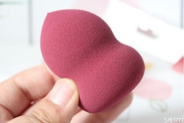 葫蘆粉撲第一次怎么用 使用葫蘆粉撲的注意事項 葫蘆粉撲第一次怎么用 使用葫蘆粉撲的注意事項