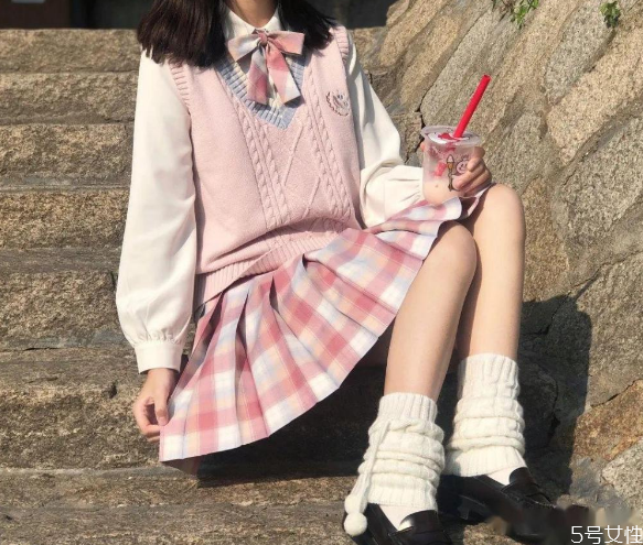 jk風(fēng)最近為什么會火 盤點jk制服小萌款 jk風(fēng)最近為什么會火 盤點jk制服小萌款